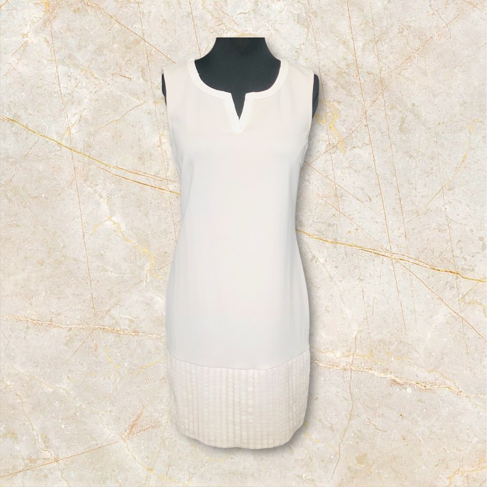 NWT Spense Sleeveless Off-White Dress Size 6 Faux Leather Trim and Textured Hem